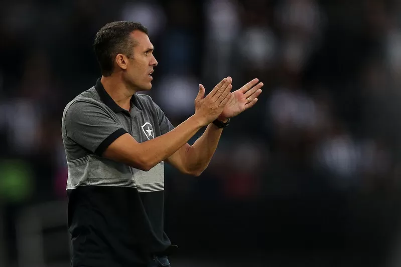 bruno lazaroni botafogo goiás