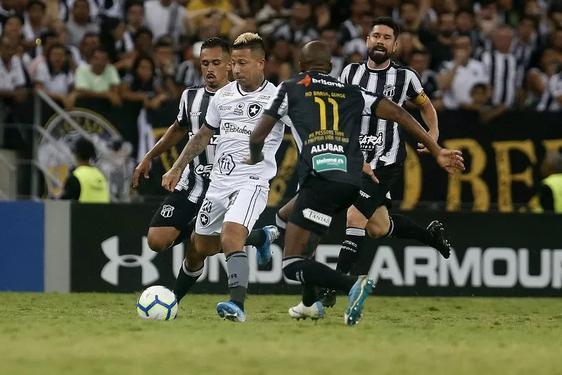 Botafogo Ceará arbitragem