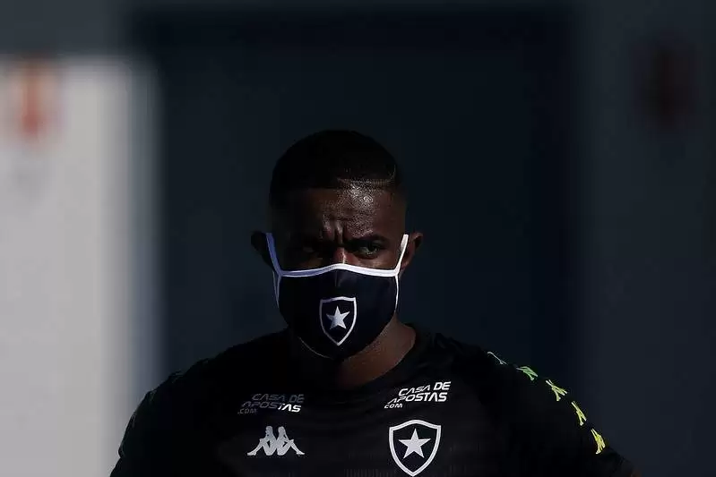 Marcelo Benevenuto saida Carli Botafogo