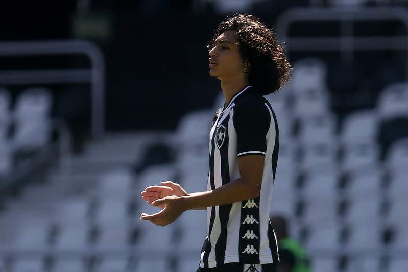 Matheus Nascimento primeiro treino Botafogo