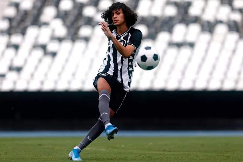 Matheus Nascimento profissional Botafogo