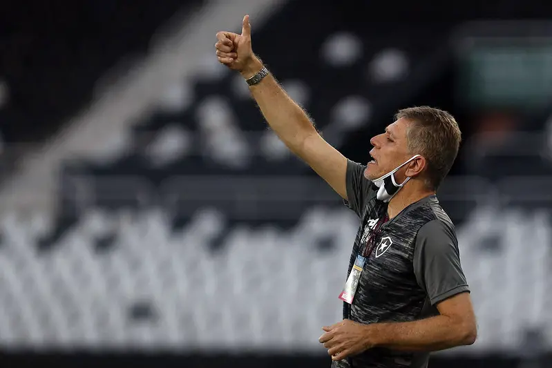 Botafogo Autuori reforços