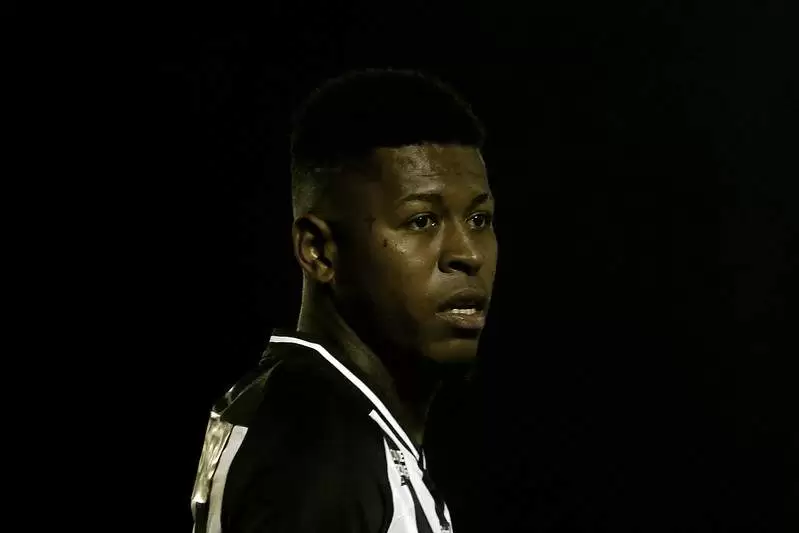 cortez afastado botafogo