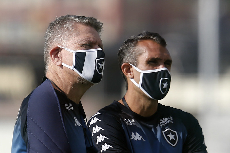 Paulo Autuori Botafogo suspenso