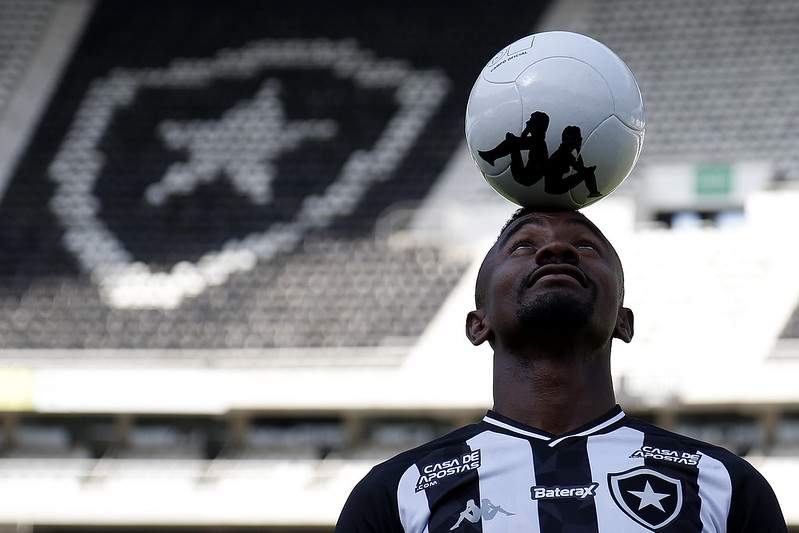 Salomon Kalou Botafogo treino