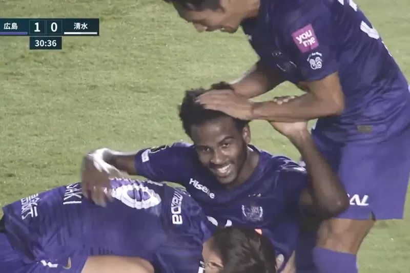 Ezequiel Botafogo Sancfrecce Japão