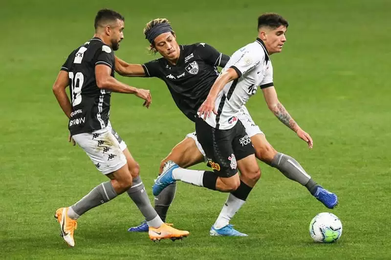 Honda desarmes Botafogo Brasileiro