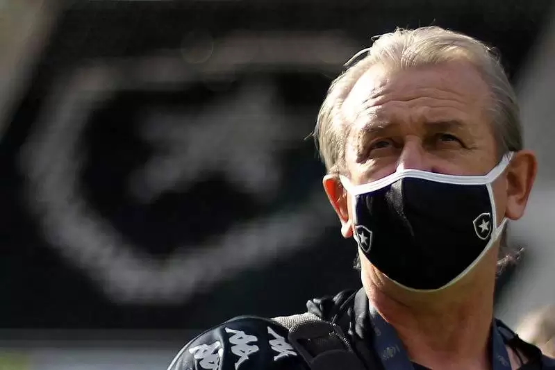 botafogo atlético-go renê weber