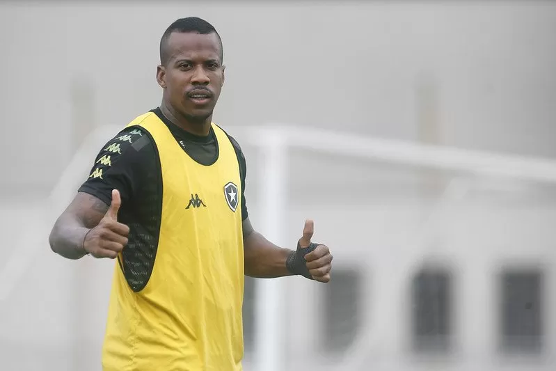 Botafogo Cuiabá Guilherme Santos