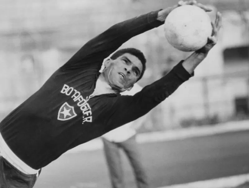 Manga Botafogo camisa retrô