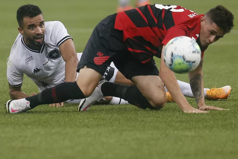 botafogo athletico escalação