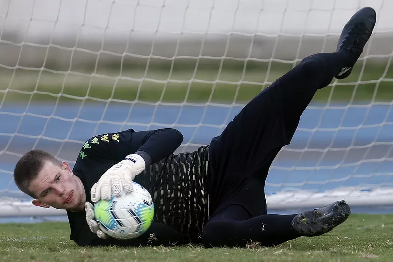 gabriel toebe botafogo contrato