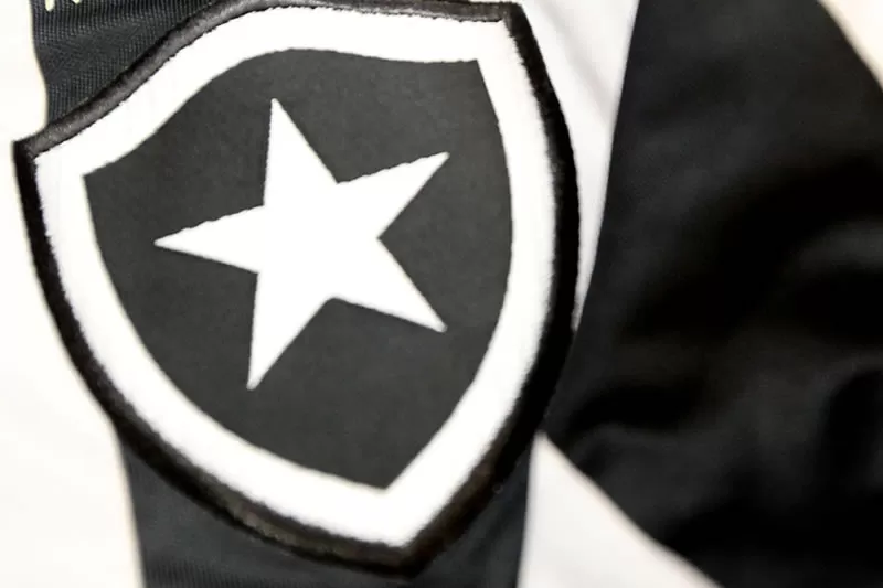 Botafogo fornecedor Fila