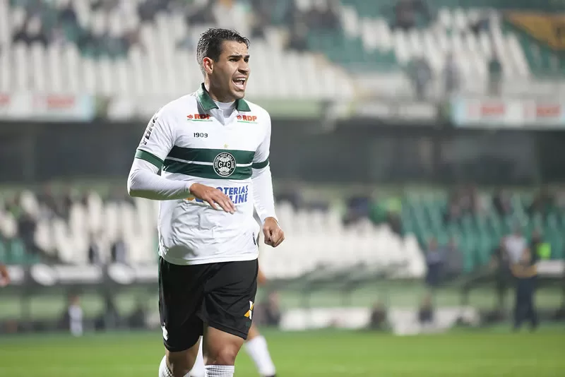 Botafogo proposta Thiago Lopes Coritiba