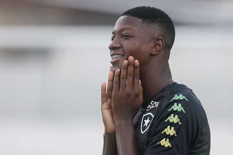 babi botafogo athletico