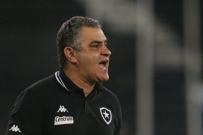 chamusca botafogo paneleiro