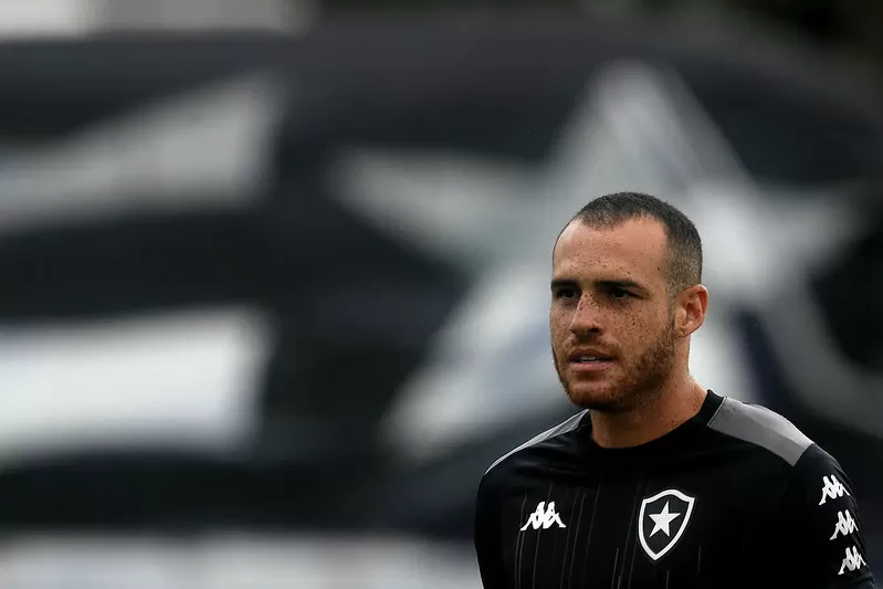 pedro castro chamusca botafogo