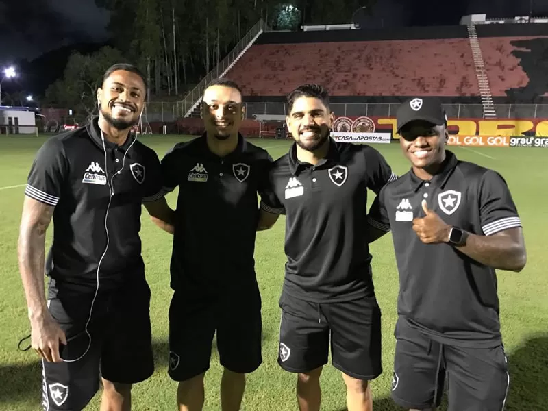 Vitória Botafogo escalação
