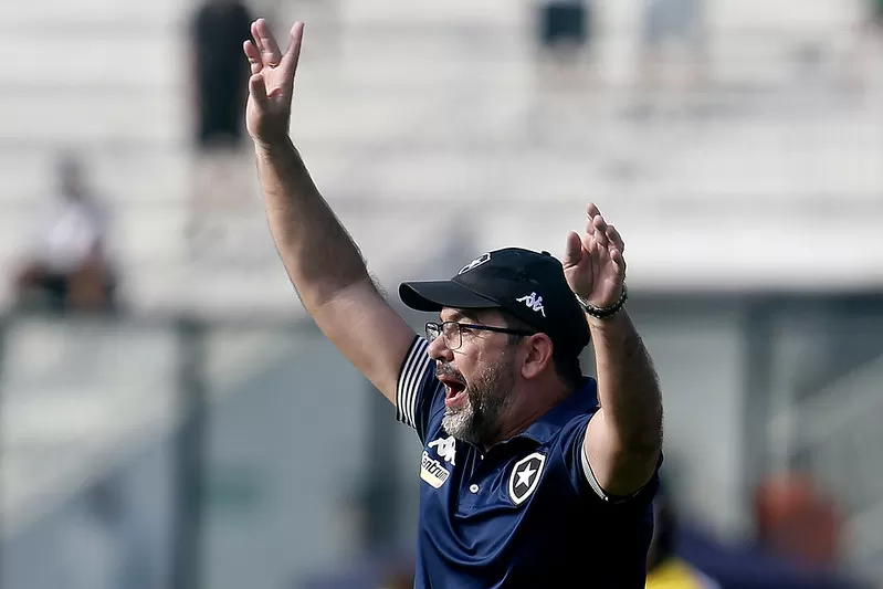 botafogo vasco enderson moreira