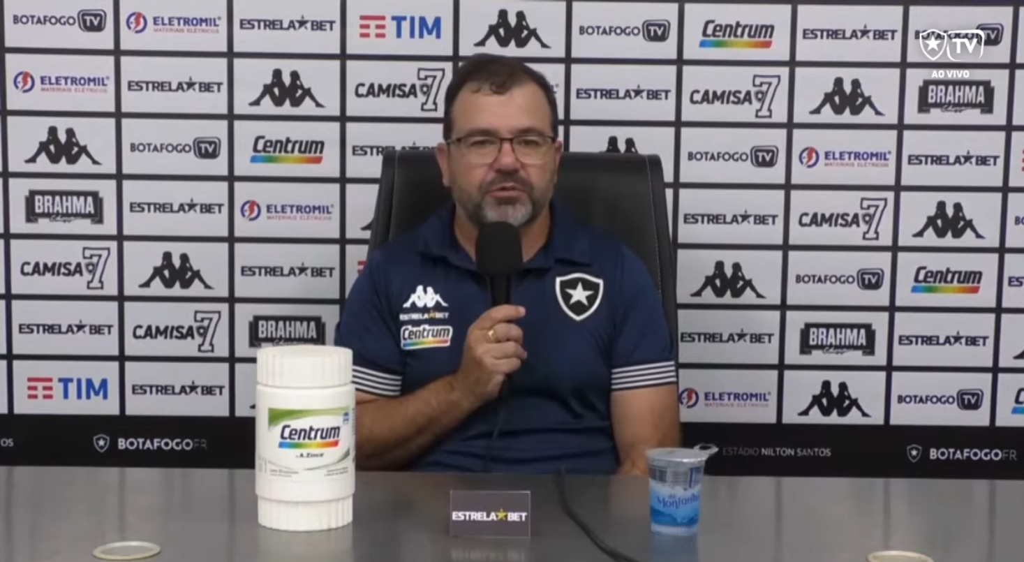 Botafogo Madureira Carioca Enderson Moreira