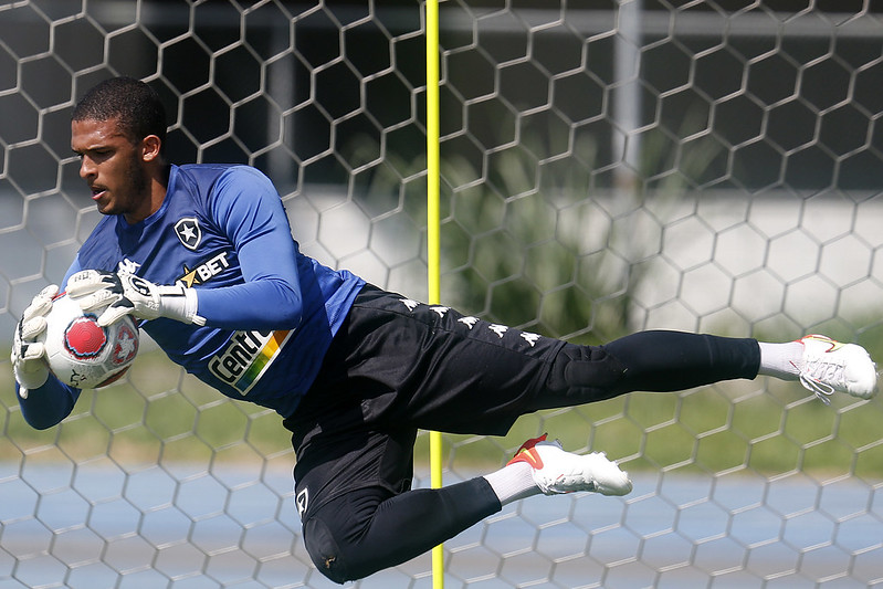 botafogo nova iguaçu diego loureiro
