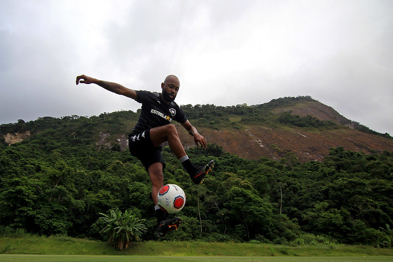 botafogo resende chay relacionado