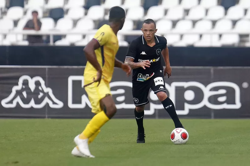 carlinhos botafogo lesão