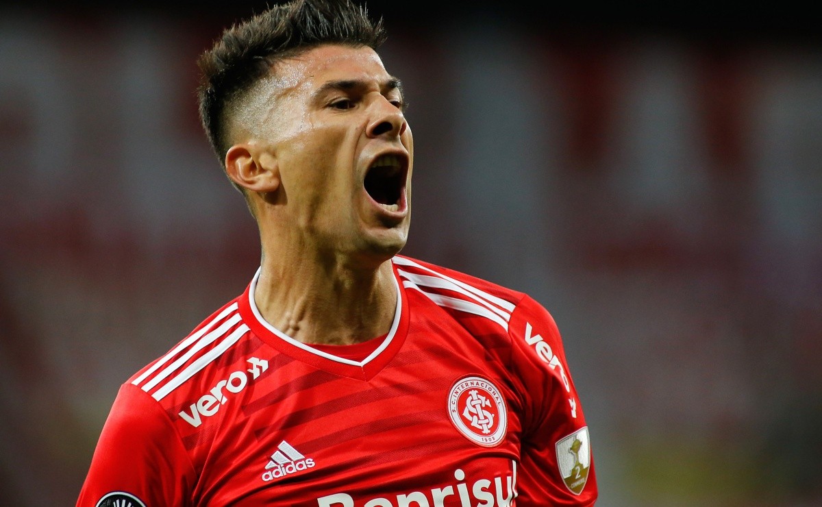 botafogo victor cuesta internacional