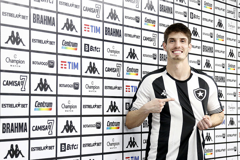 lucas piazon apresentado botafogo