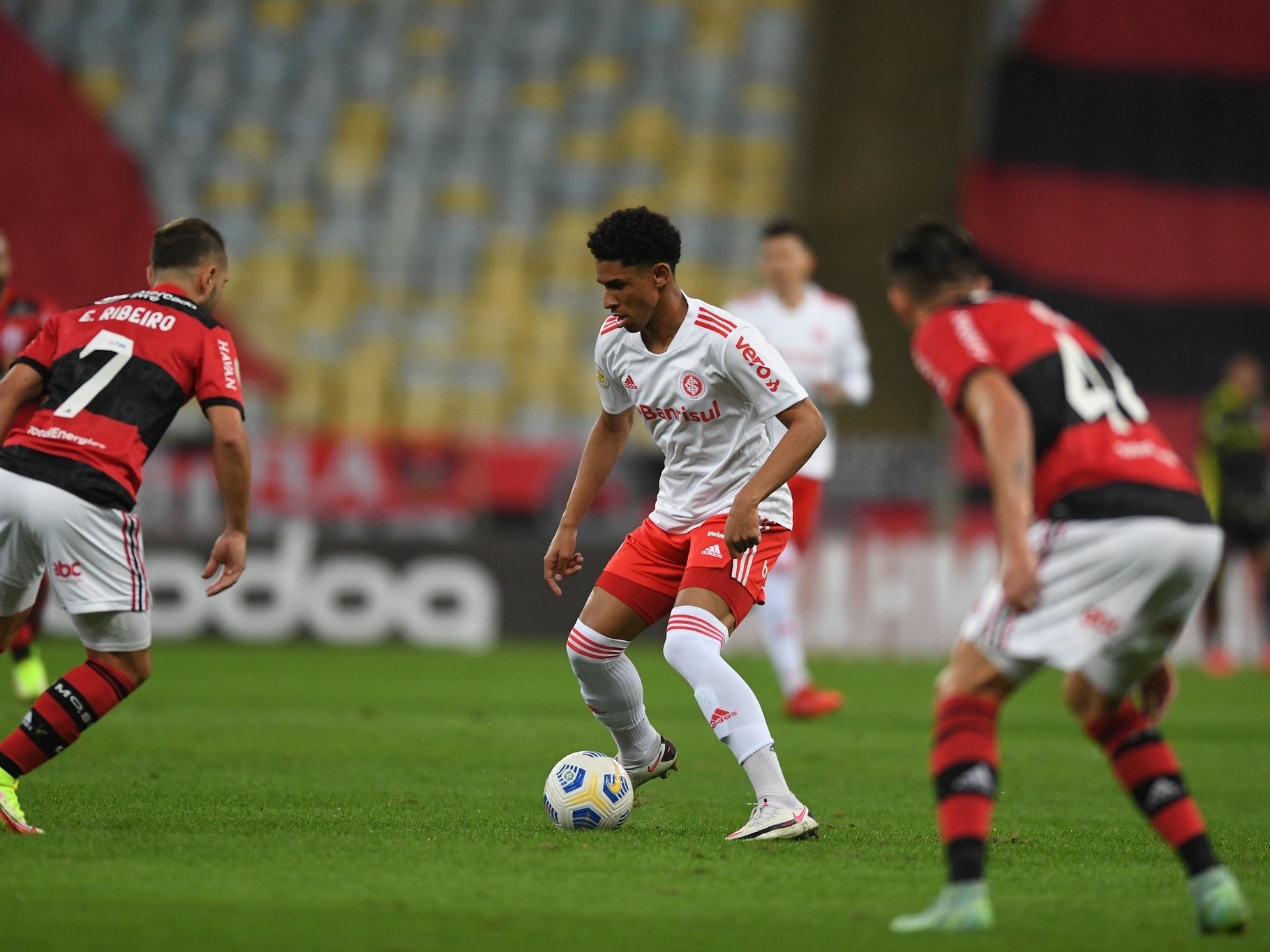 paulo victor internacional botafogo