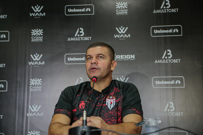 atletico-go botafogo brasileiro