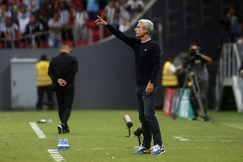 luis castro botafogo ceilândia