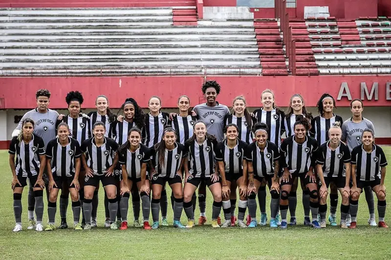 Dominante, Botafogo vira sobre o Vasco e estreia com vitória no Campeonato Brasileiro  Feminino A2 - FogãoNET