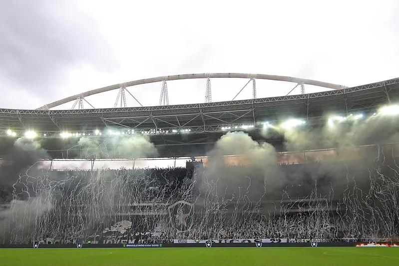 botafogo fluminense lucro