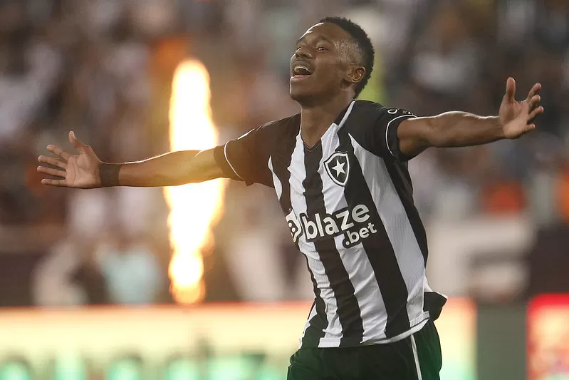 botafogo athletico erison jeffinho brasileiro