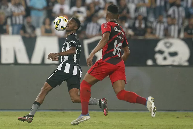 botafogo athletico paranaense jeffinho