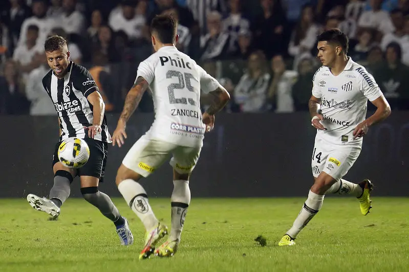 lucas fernandes botafogo santos brasileiro