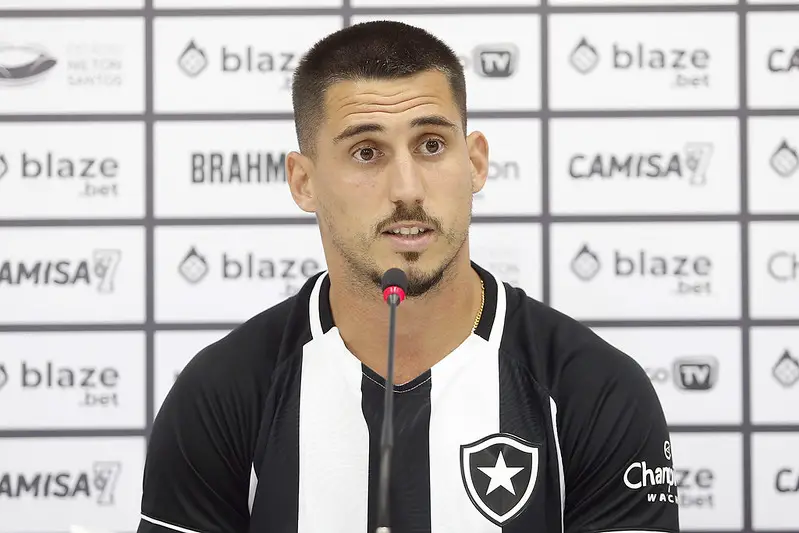 Gabriel Pires Se Coloca à Disposição Para Estrear Pelo Botafogo Me Sinto Pronto Fogo Na Rede 4819