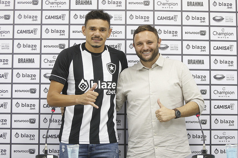 tiquinho botafogo mazzuco