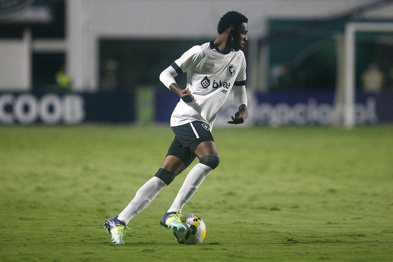 botafogo goiás jeffinho