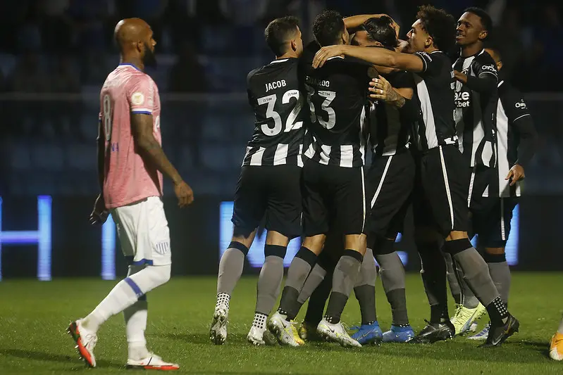 Após Vitória Sobre O Avaí, Botafogo Tem A Segunda Melhor Campanha Fora ...