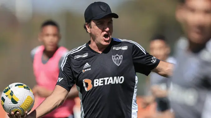 Atlético-MG anuncia volta de Júnior Alonso após acordo com time