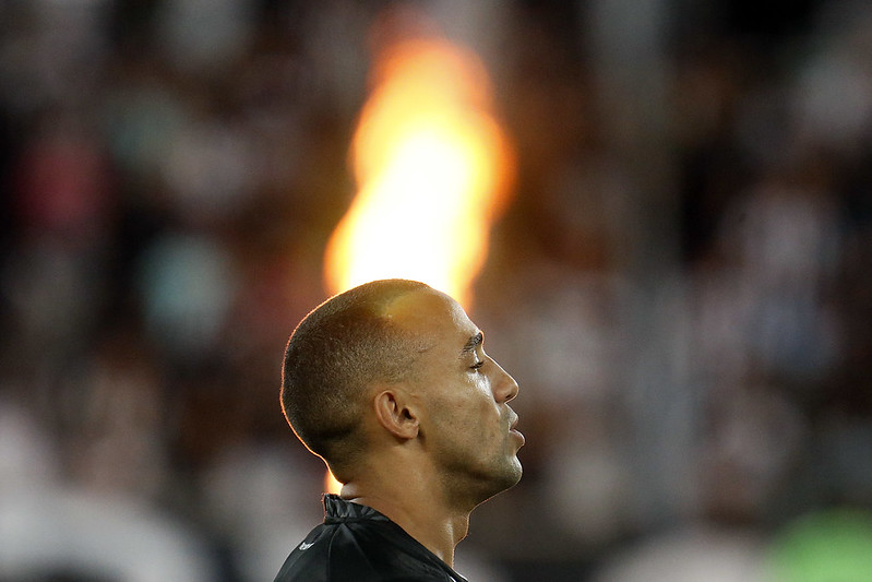 atlético-mg botafogo pendurados