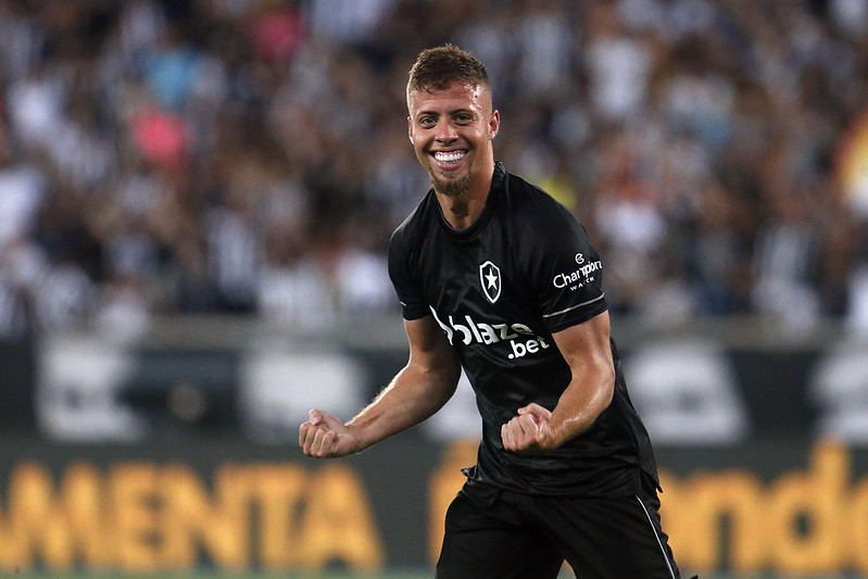 botafogo lucas fernandes