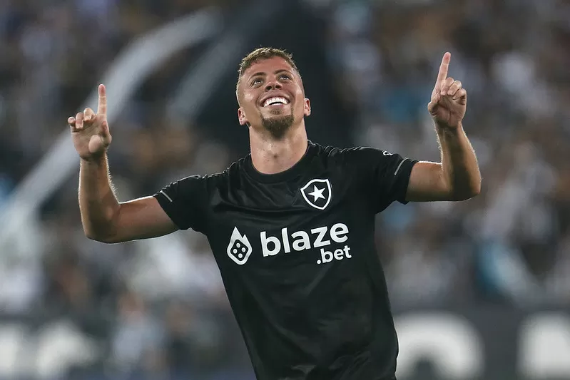 lucas fernandes botafogo