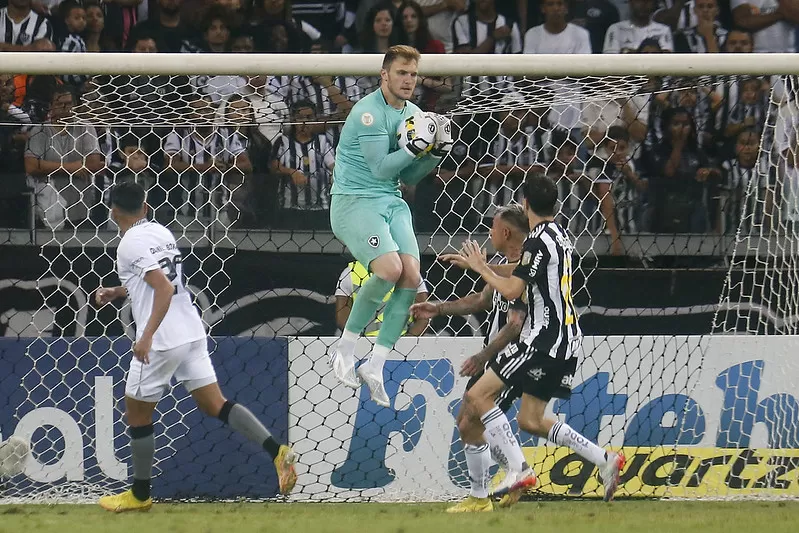 lucas perri botafogo luis castro