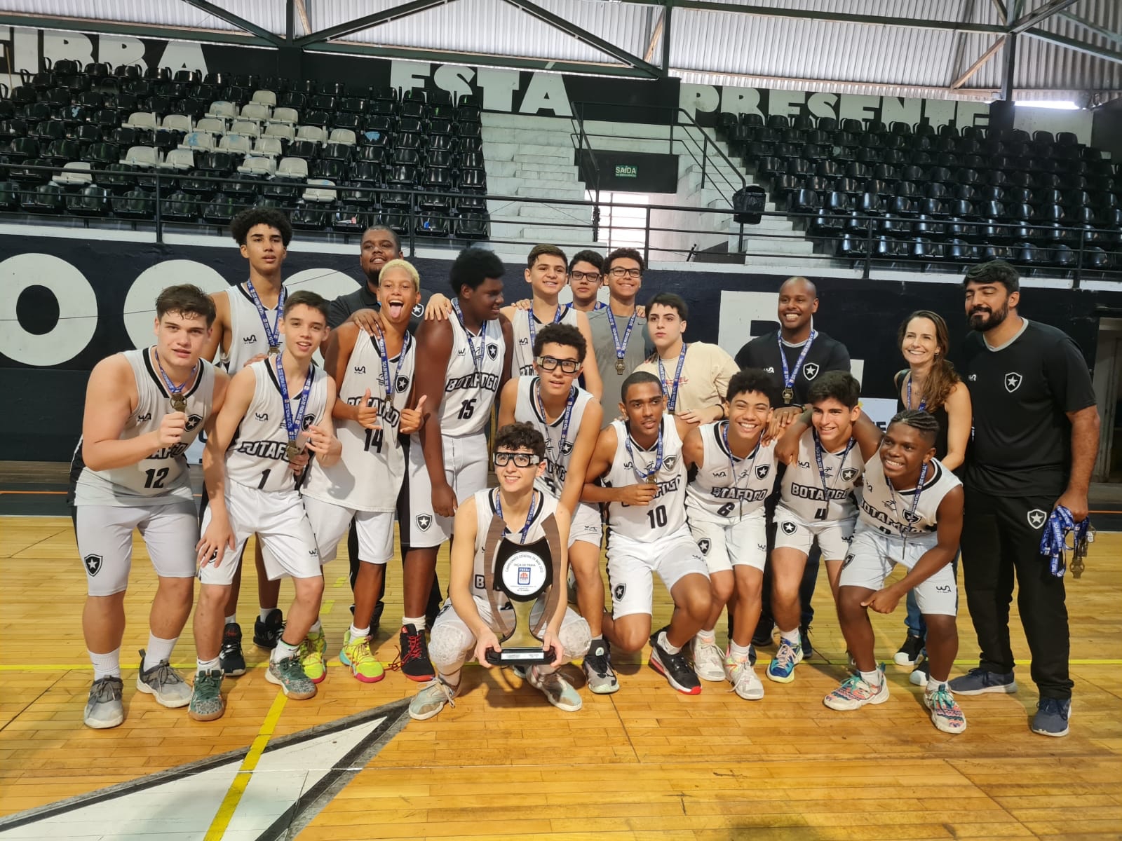 Niterói Basquete e a missão de fazer frente a gigantes do esporte nacional  - Lance!