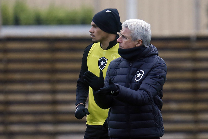 luis castro tiquinho botafogo