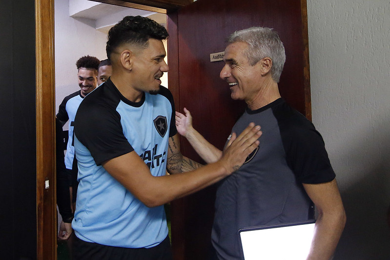 Luis Castro Botafogo