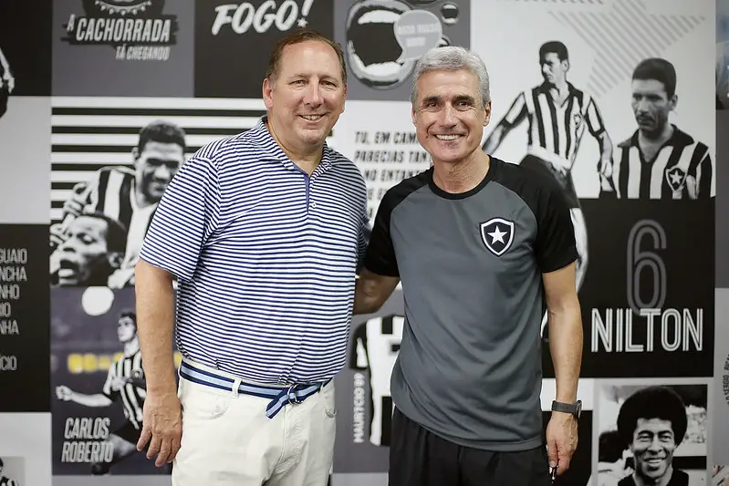 John Textor, dono da SAF do Botafogo, avança na conclusão da